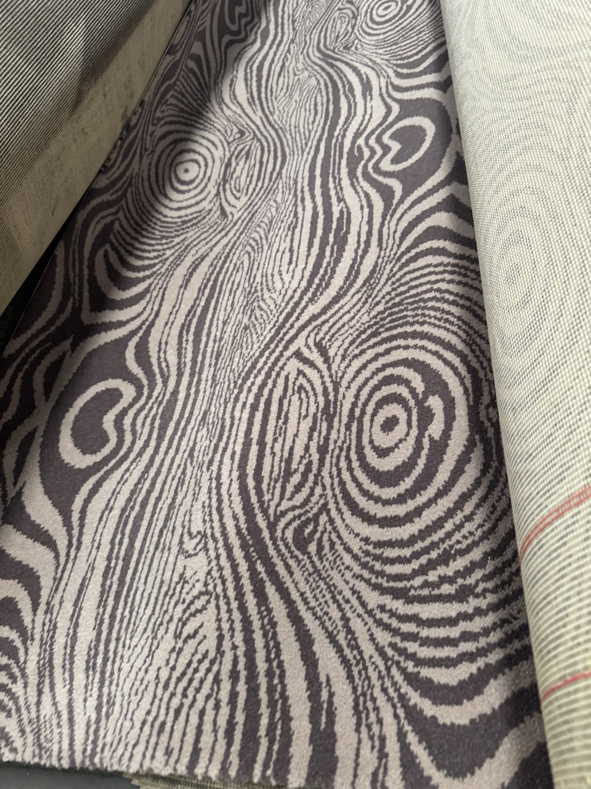 LUXURY 36 oz WOOL CARPET (100 YDS) - Image 3